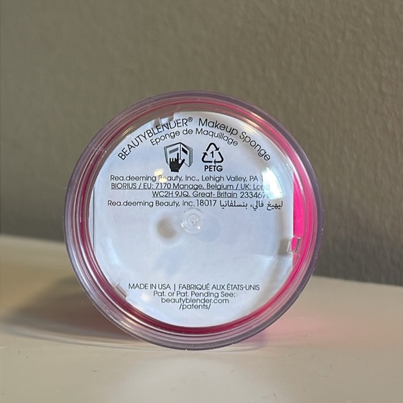 New Original Beautyblender Makeup Sponge Brand New, Unopened BNIB in Pink - Picture 2 of 2